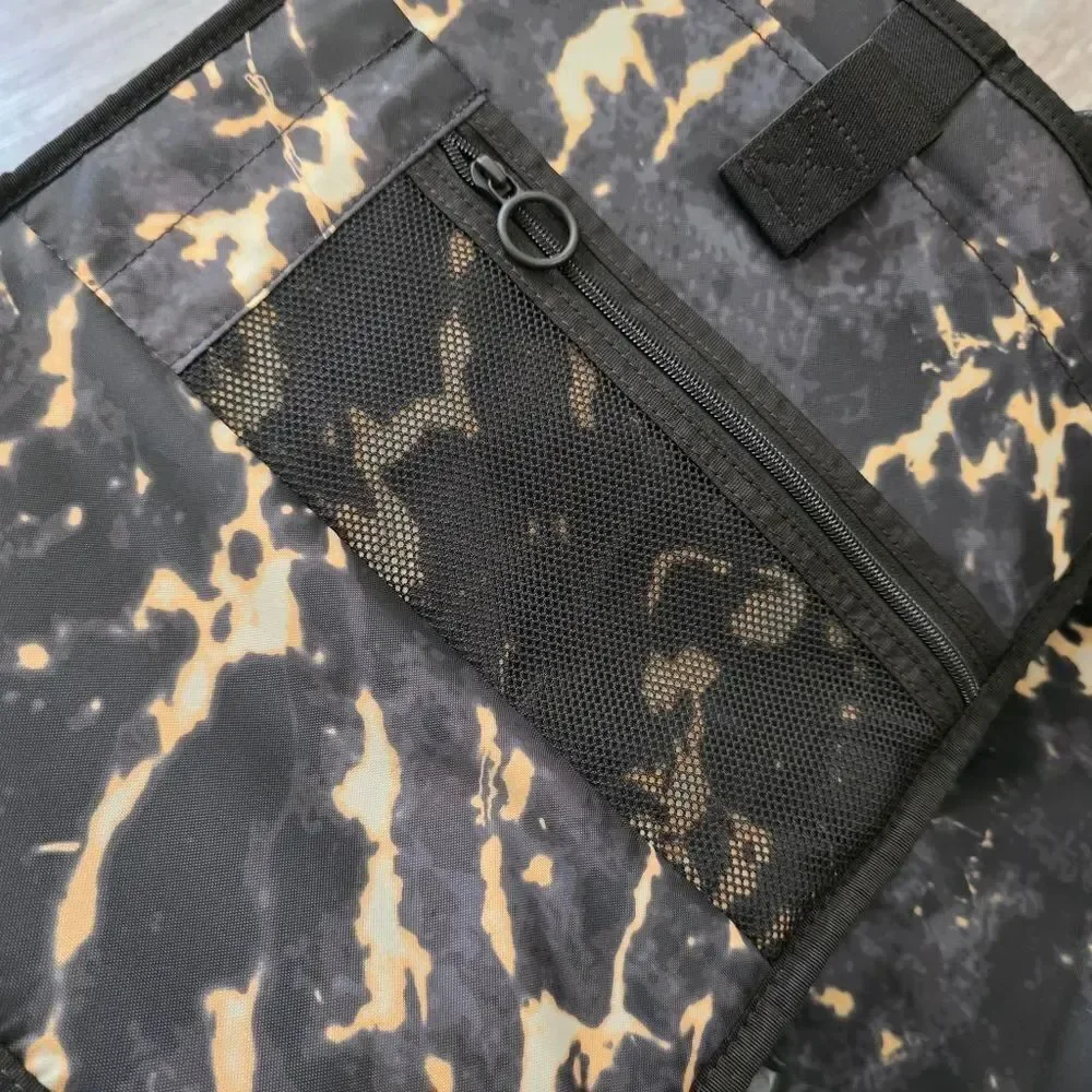 UA Under Armour Project Rock Duffle Backpack Bag Black Gold Gym New 1376459-002